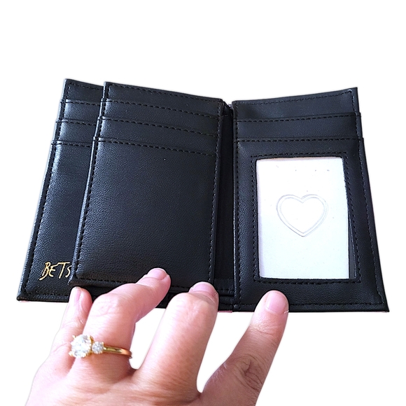 Betsey Johnson Pink Quilted Card Bi-fold Wallet With Hearts - Picture 3 of 4